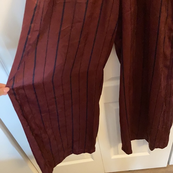 Burgundy striped satin jumpsuit - Picture 4 of 6